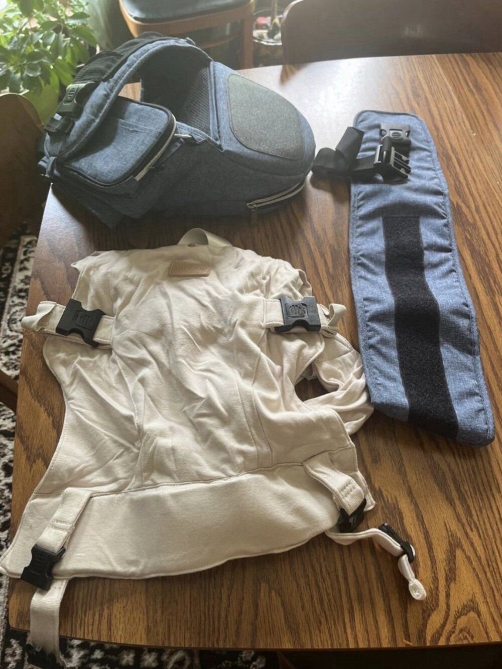 Tushbaby Hip Seat Carrier Bundle Hands Free Attachment Waist Extender Denim Blue